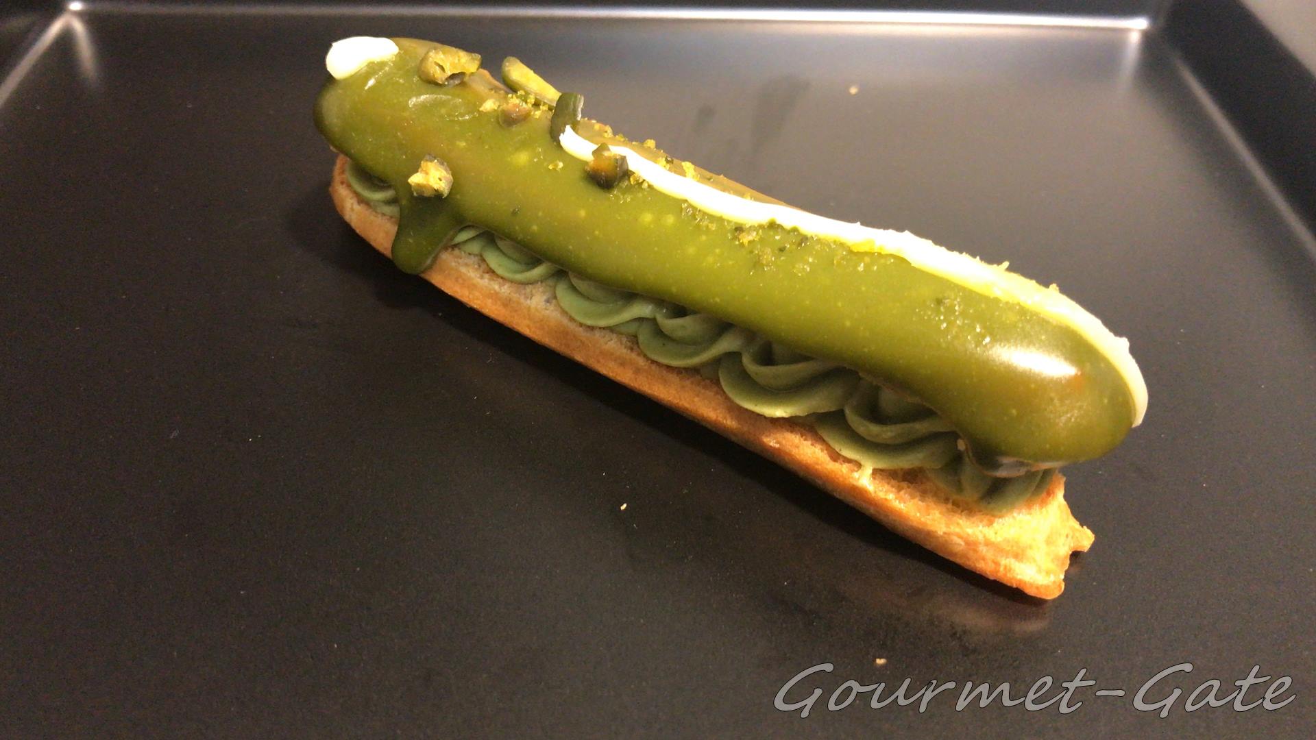 ピスタチオのエクレア