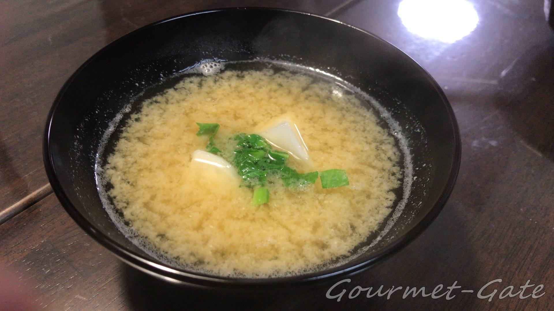 茅乃舎だしで味噌汁