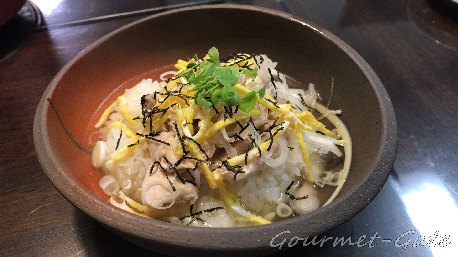 茅乃舎だしの洋風出汁で鳥茶漬け