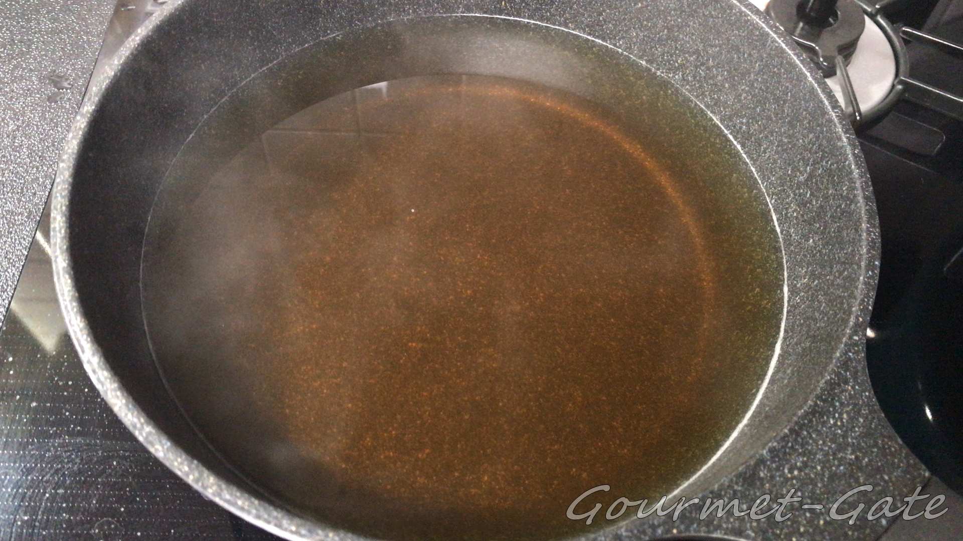 出来上がったそばつゆ