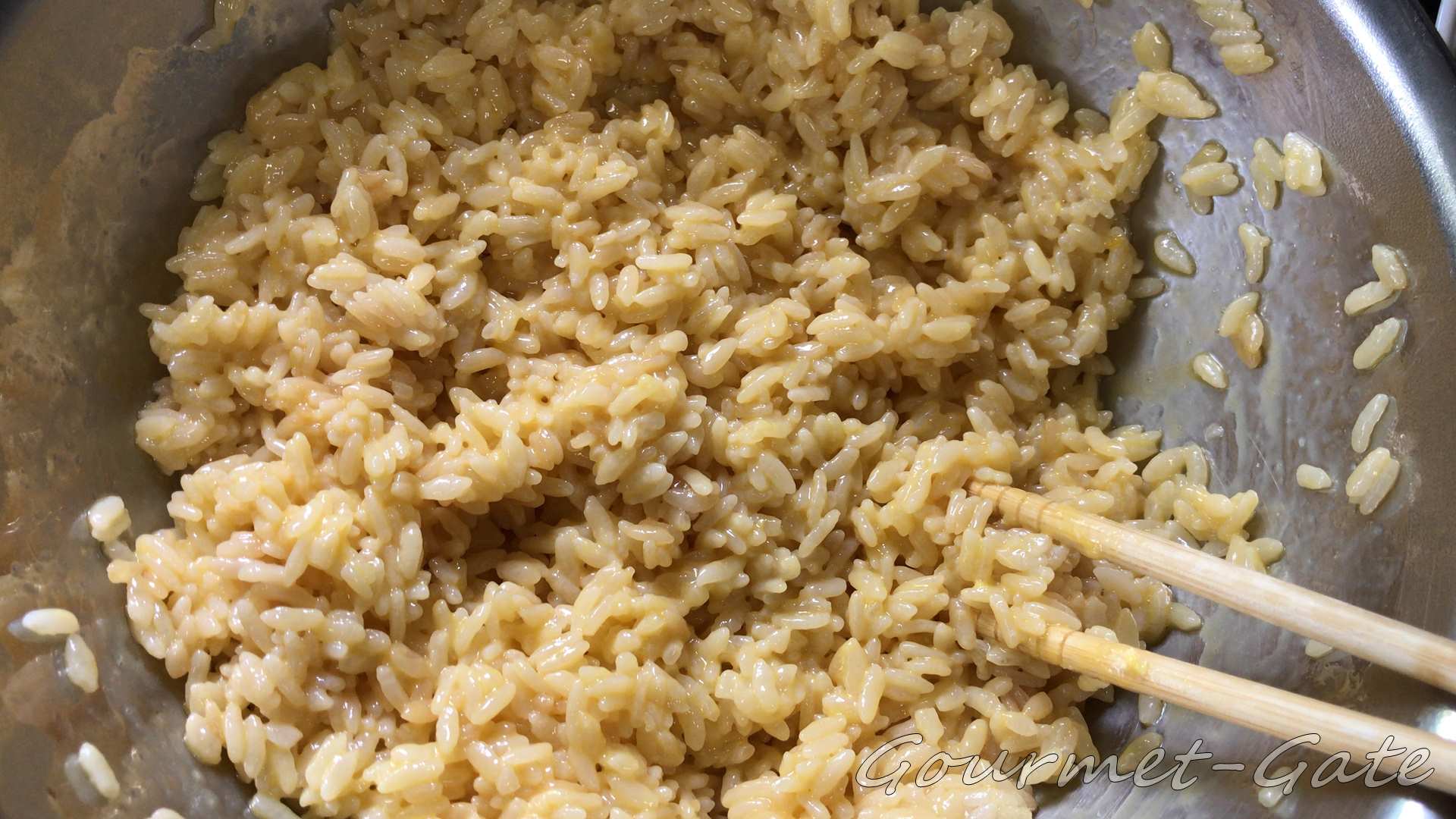 チャーハンを簡単に作る方法