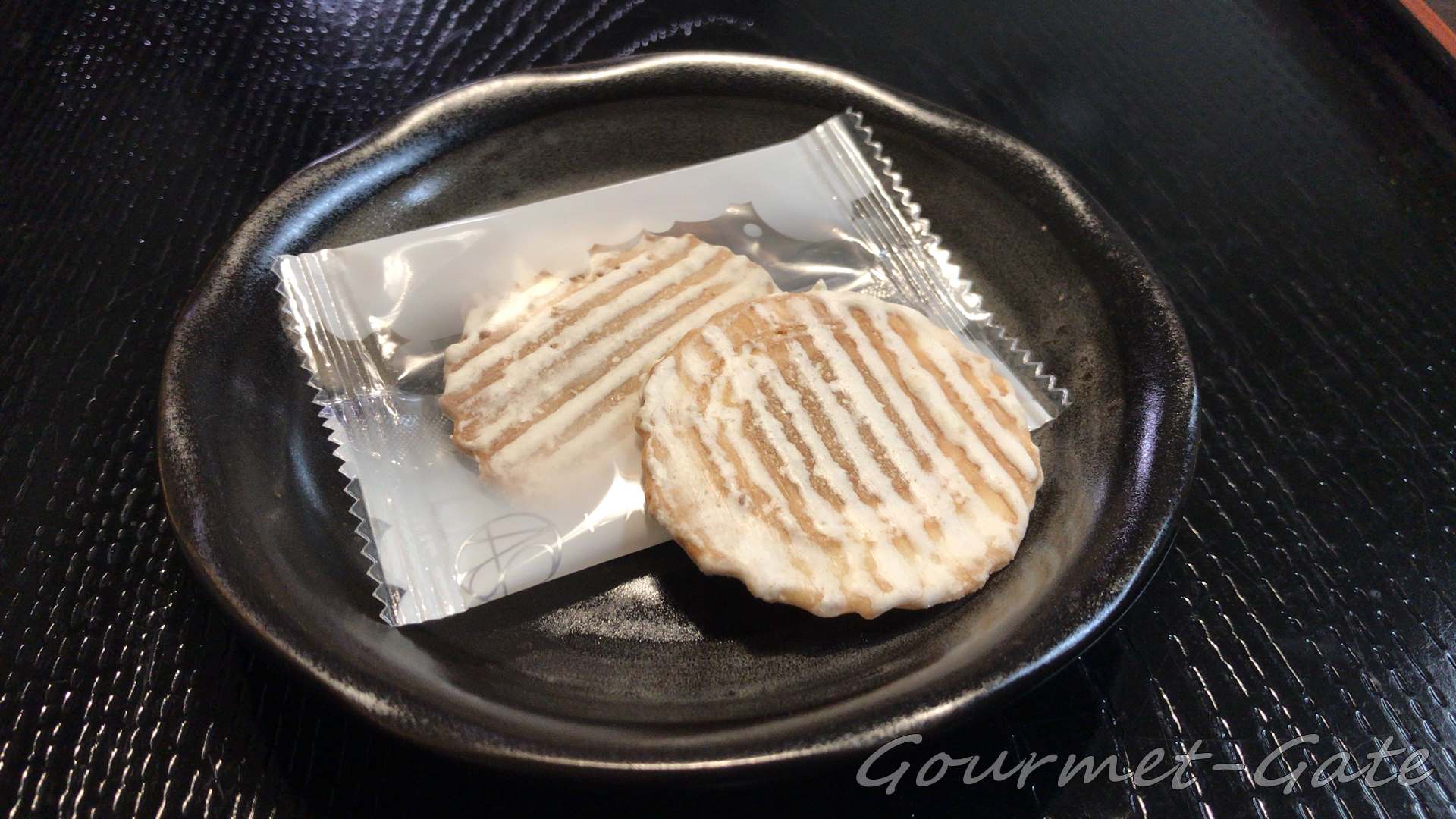 百寿ひとひらを盛り付け