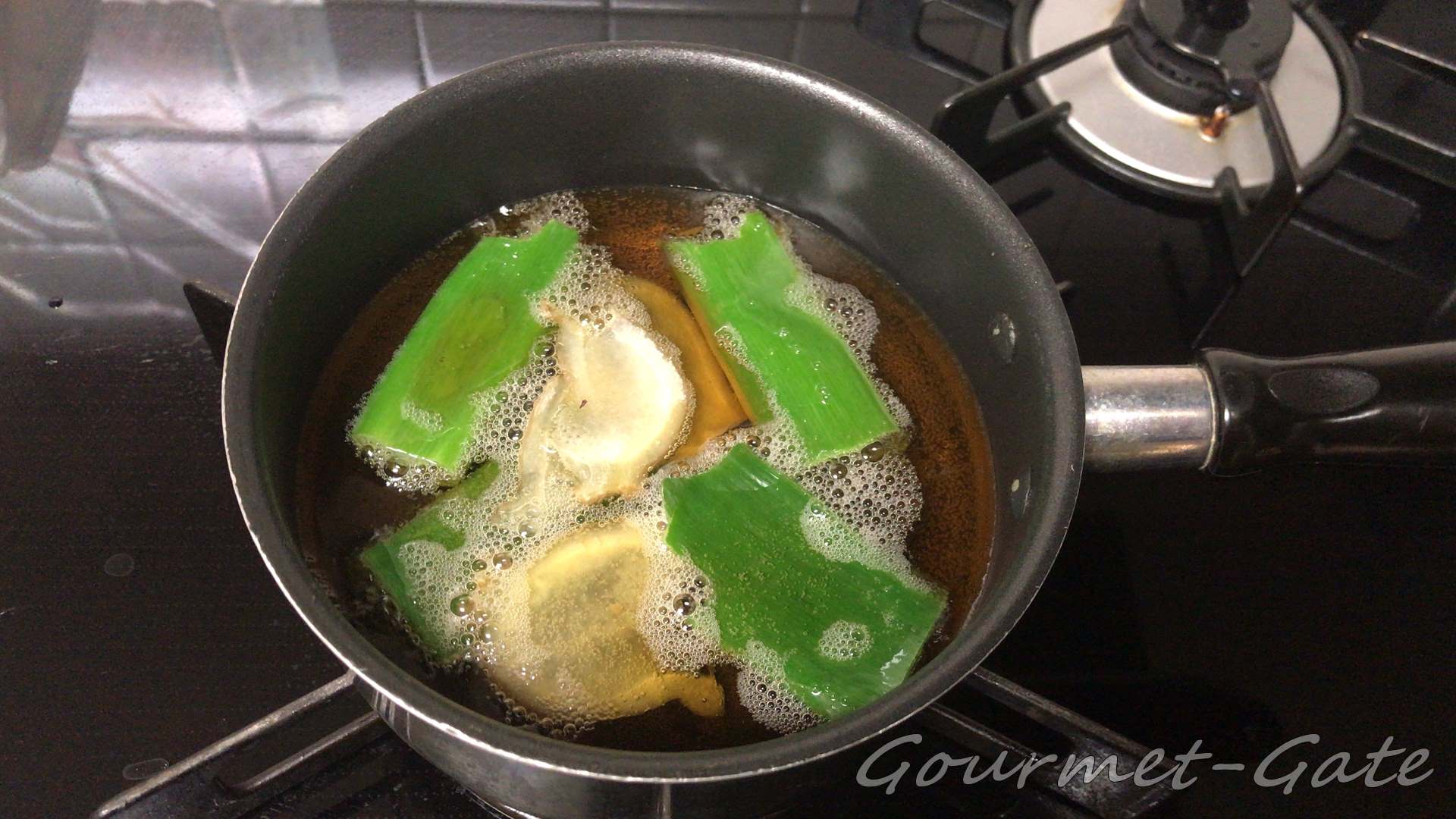 油に香りをつける