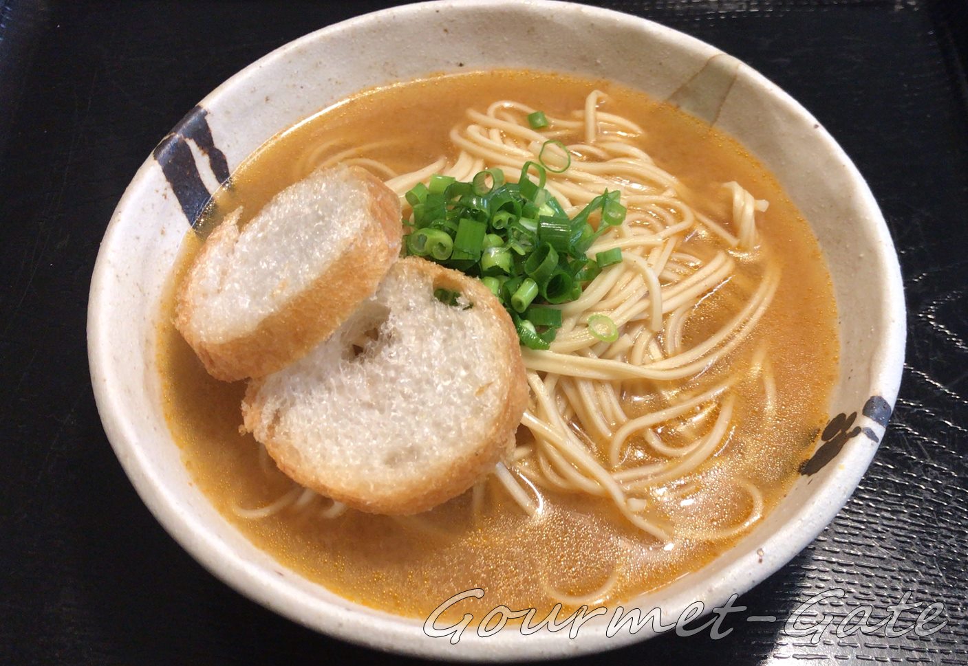 お麩乗せヴィーガンラーメン、サムライ