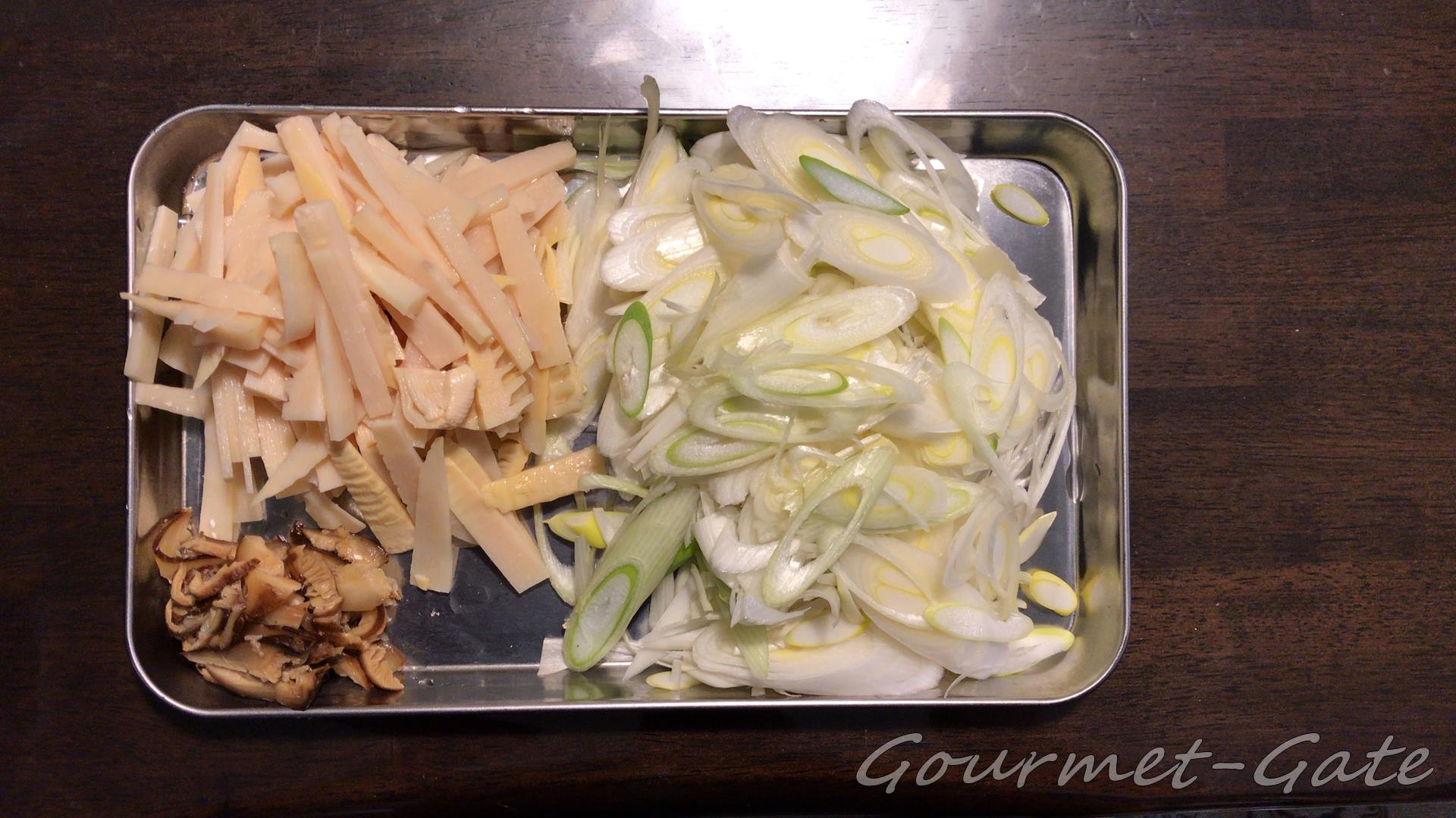 春巻きはやや大きめに切ると美味