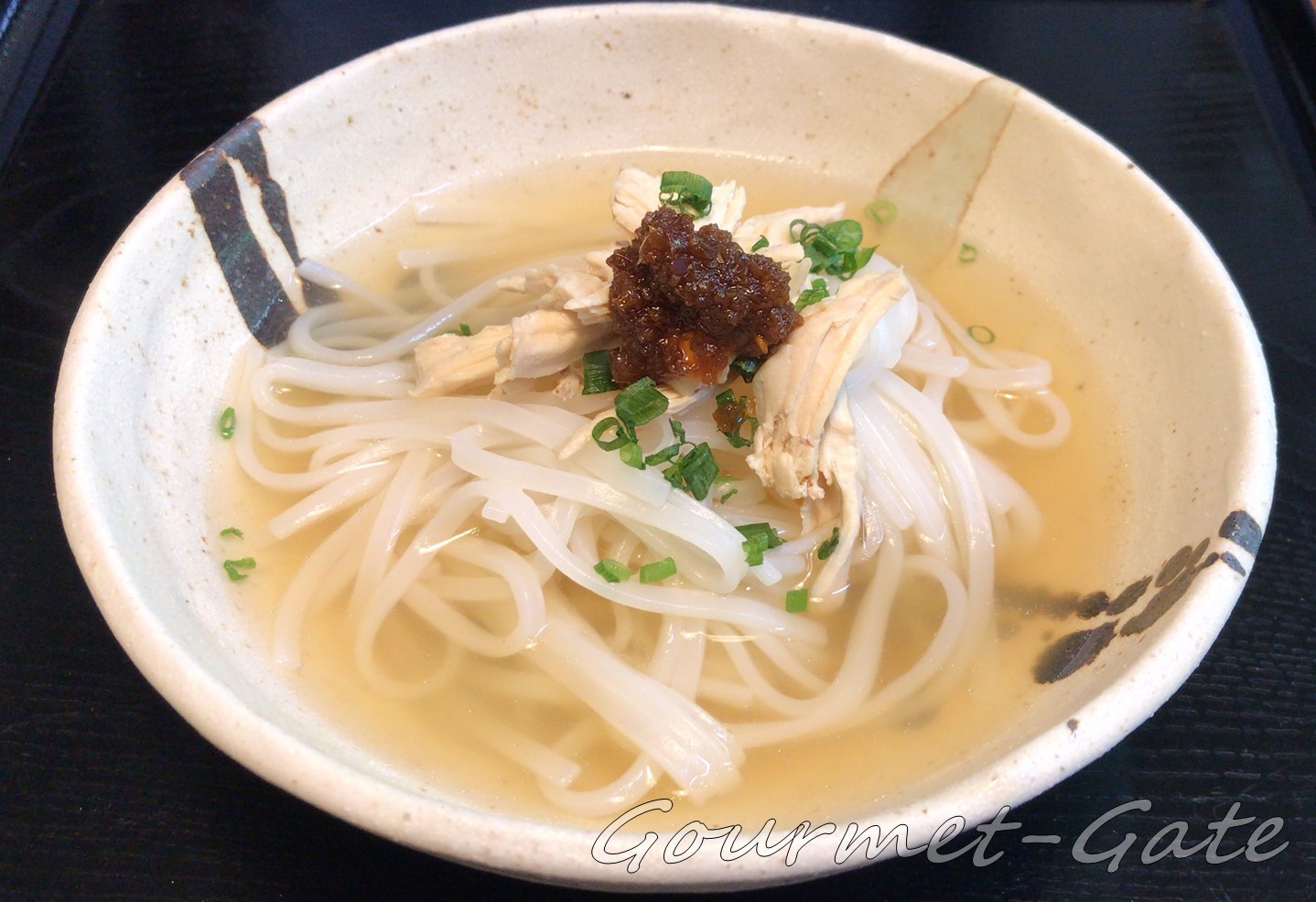 適当につくったフォー、こまち麺を使用