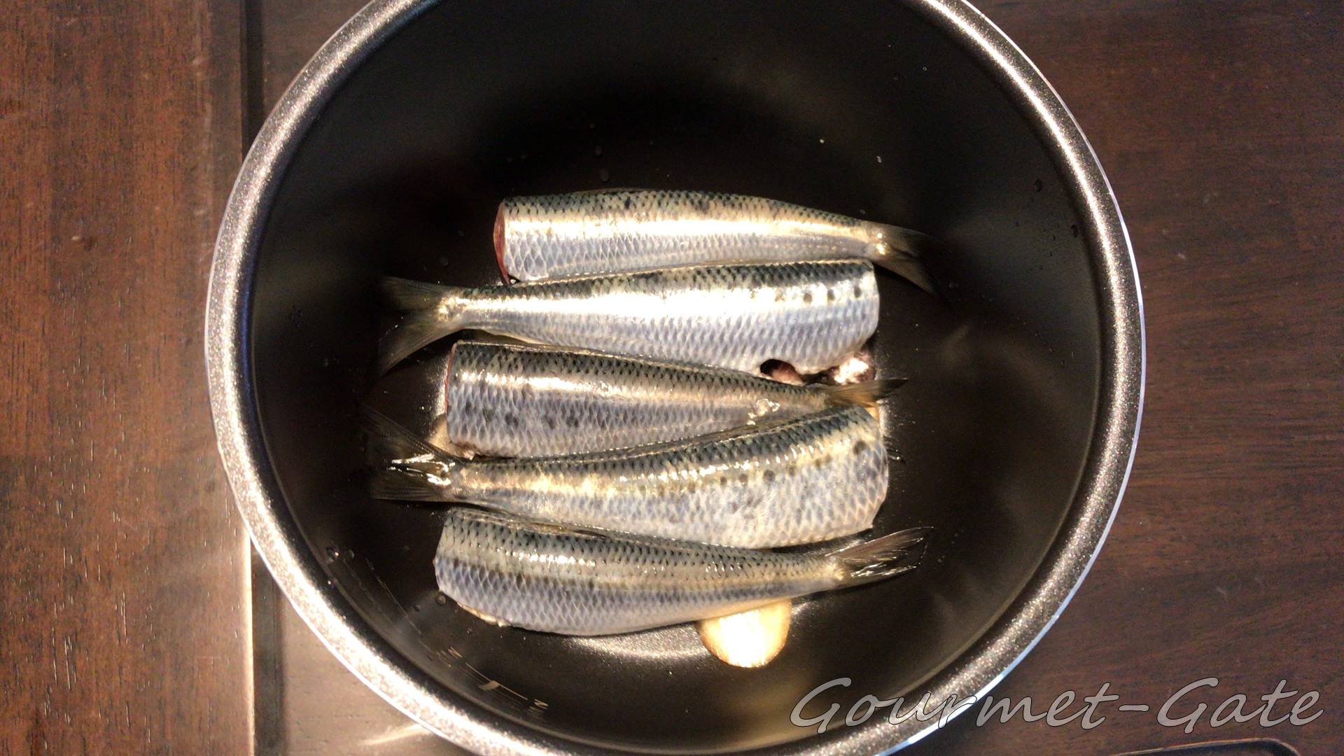 圧力鍋の最大利用価値は魚の骨が柔らかくなること