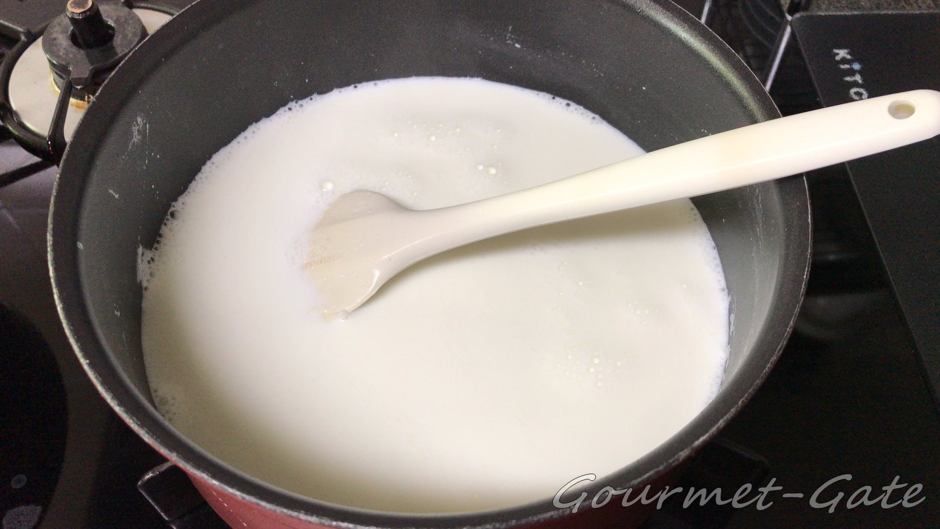 本式とは違う、牛乳を使うのが蟹版の特徴