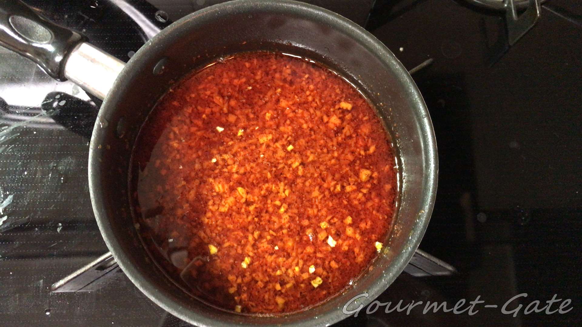 そのまま食べるラー油を放置させる