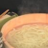 ざいごうどん、わら家、窓