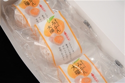 まるごとみかん大福、新杵堂、窓