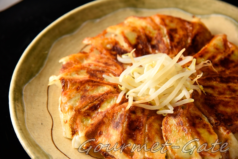 石松餃子、浜松餃子、焼き上がり、盛り付け、料理