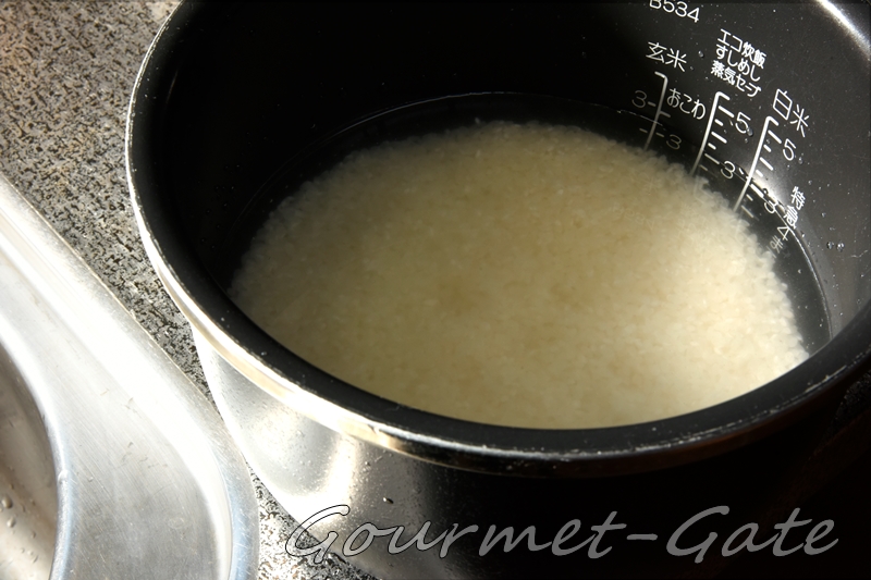 炊飯器の水分を計量する時は場所を決める